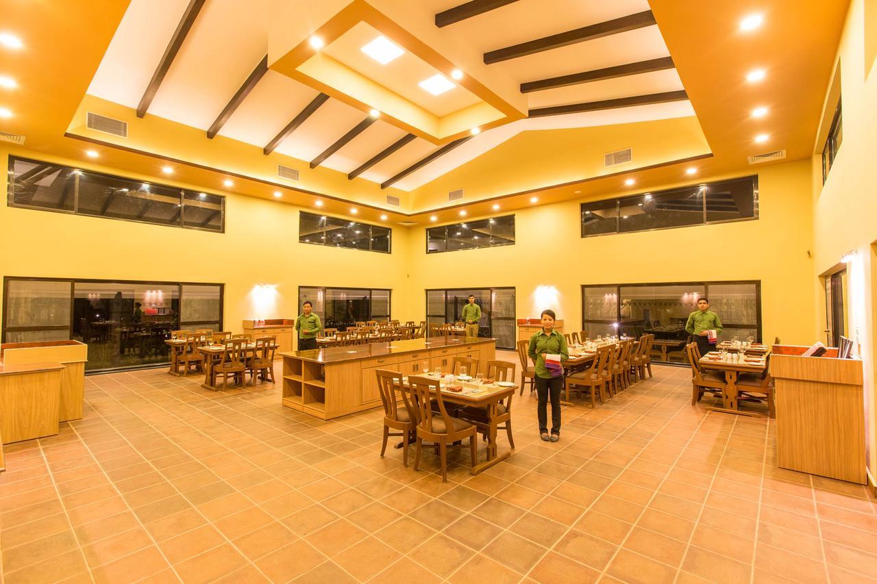 Jagatpur Lodge Khargauli Exteriör bild